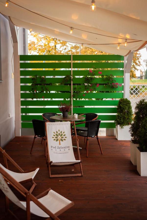 Hotel Pod Zelenym Dubem Bohumín Εξωτερικό φωτογραφία