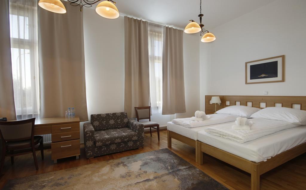 Hotel Pod Zelenym Dubem Bohumín Δωμάτιο φωτογραφία